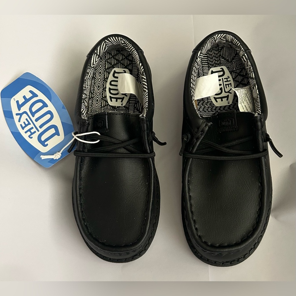 New "Hey Dude" Wally Youth Mono Black Leather size TD 13 Shoes